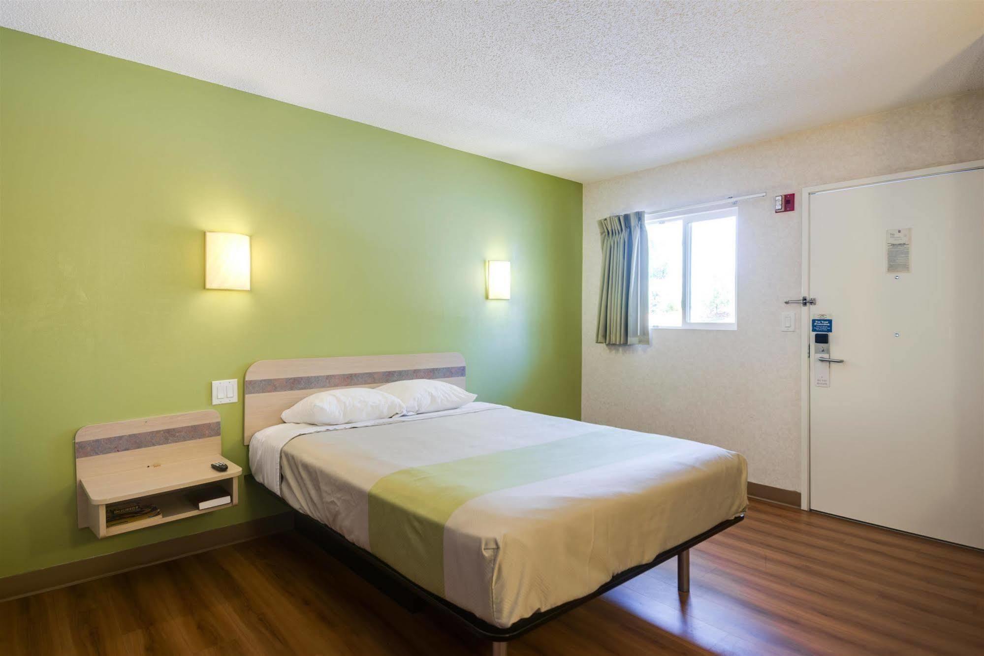 Motel 6-Statesville, NC Buitenkant foto